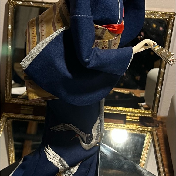 Kyugetsu Japanese Geisha Doll - Picture 10 of 13